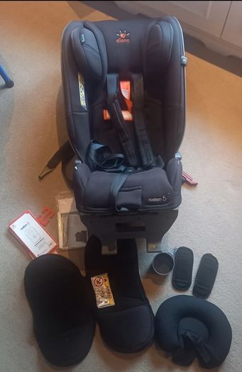 Diono Radian 5 Car Seat - Rear Facing from birth to 6 years)