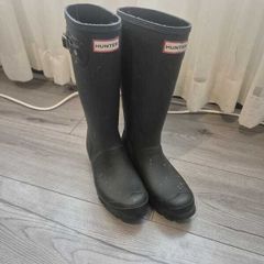 Hunter Black Tall Wellington Boots