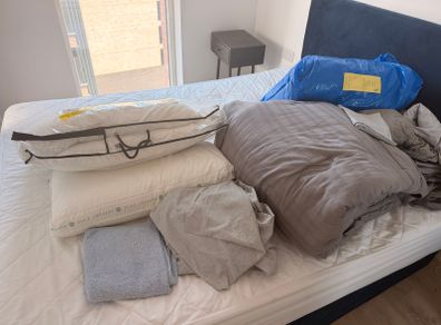 Free Bedding & Linens Full Set Must Go Asap