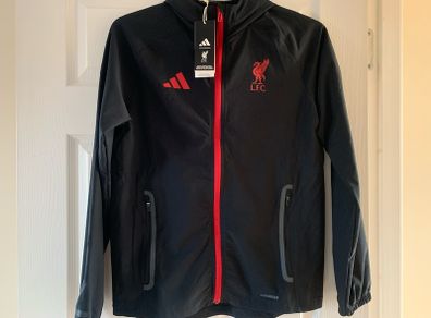 Liverpool FC New Coat for a 13-14 Years old