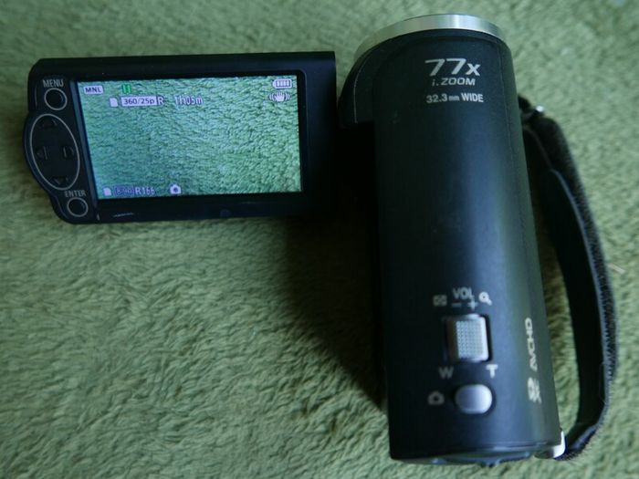 Panasonic HC-V160 Camcorder HD 8.9MP 77X Zoom + SD Card Tested