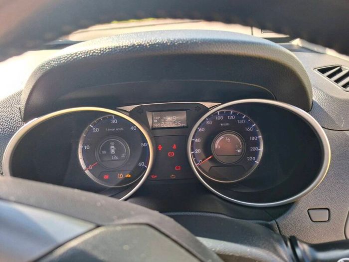 Hyundai x35 Executive