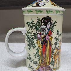 Porcelain Chinese tea mug with infuser and lid