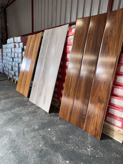 Flooring Sale Free Underlay And Free Delivery