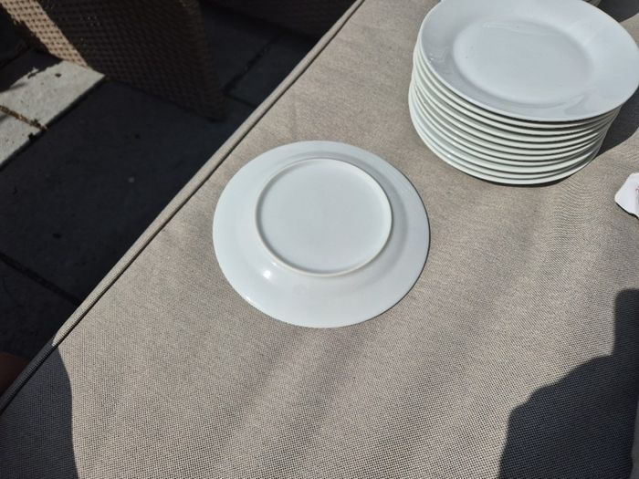Crockery. Side plates