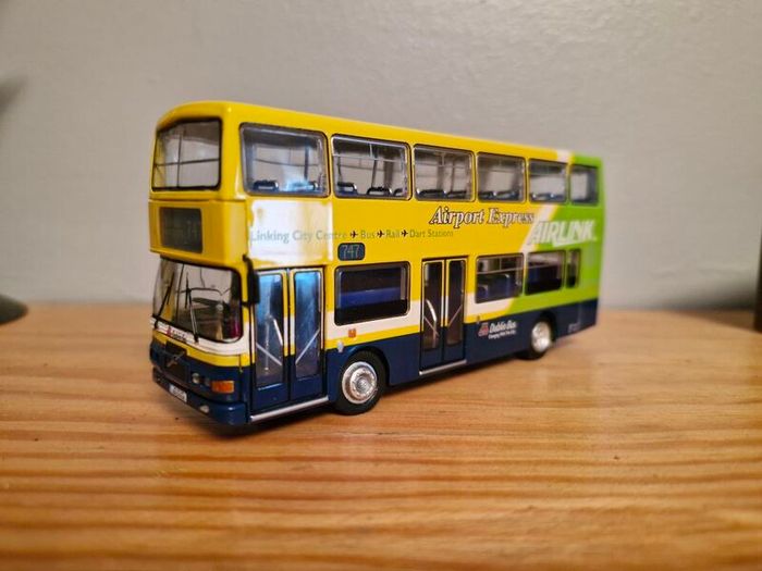 model bus
