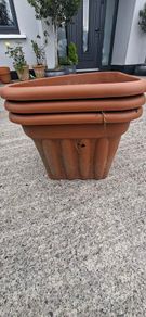Garden Pot- Plastic
