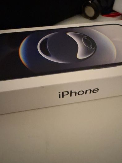 Apple iPhone 16e 128gb  black NEW with warranty