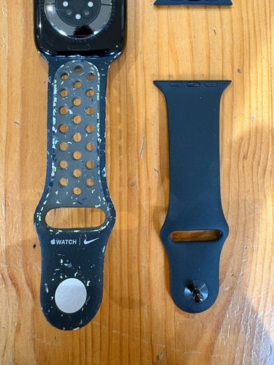 Apple Watch Series 10 42mm + 2 Bands + Box & Charger
