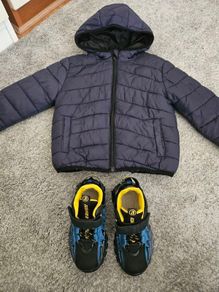 boys jacket 2-3Y shoe size UK 8.5/EUR 26