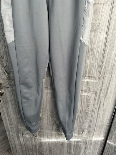 Nike Tracksuit - Boys XL