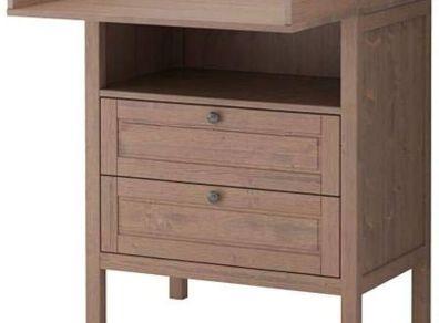 Chest of drawers/ changing table