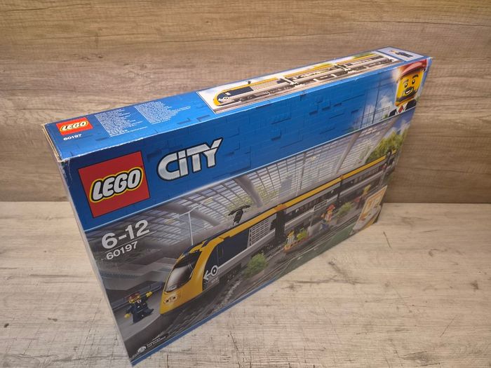 Lego 60197 City Passenger Train