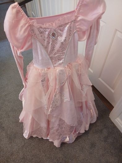 Halloween costume princess age 9-10