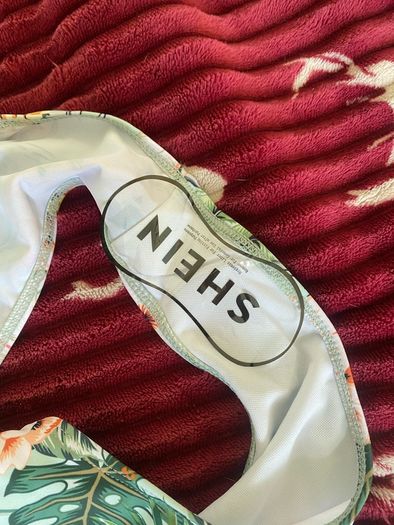 One piece swimsuit, L
