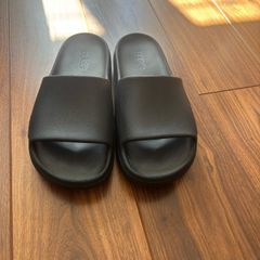 Adidas sliders