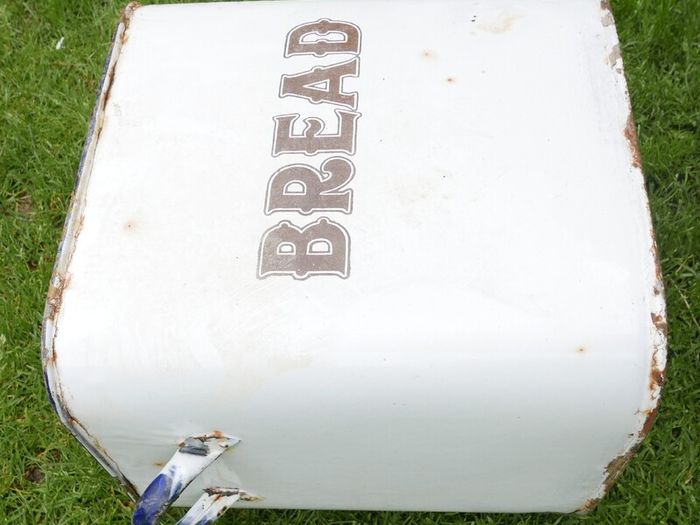 Vintage Prince & Wares White Enamel Porcelain Bread Metal Tin Box