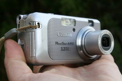 Canon Powershot A410 3.2MP Digital Camera - Silver Tested Works Great