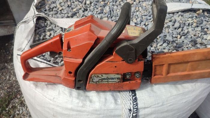 Husqvarna 136
