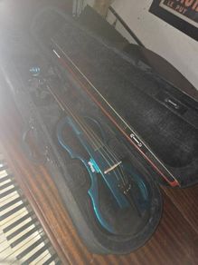 Stagg Electric Violin Metallic Blue With Case n Bow