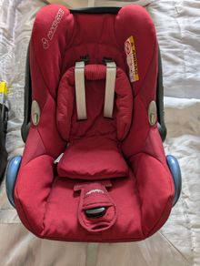 Maxicosy car seat and isofix base