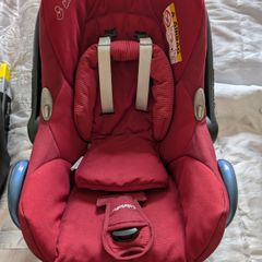 Maxicosy car seat and isofix base