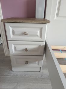 2x bedside table