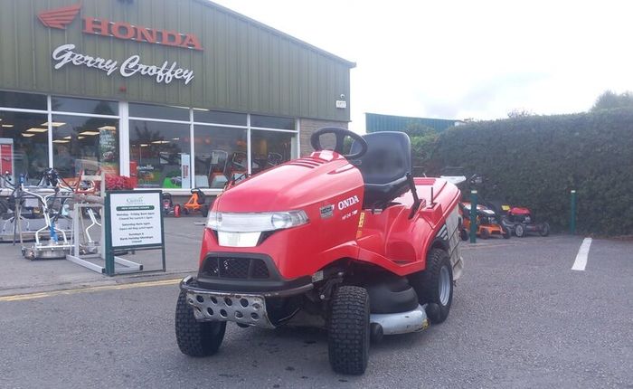 Honda HF 2417 Ride on Tractor Mower