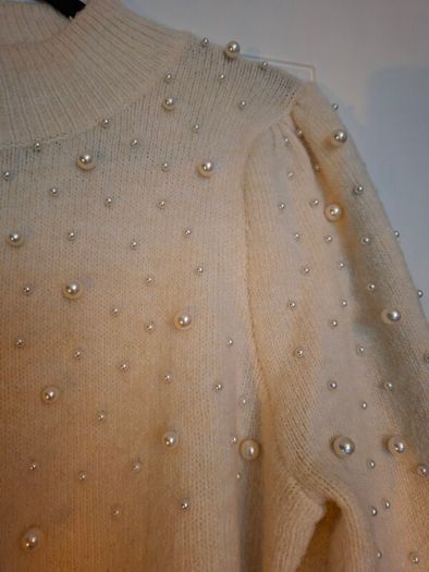 Cream Cardigan with pearls , like new, size L