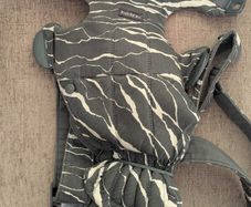 Baby Bjorn carrier for up to 10lbs