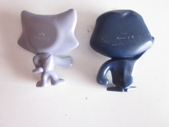 2019 Cadbury Freddo Treasures Padi/Jo the Cat Figures