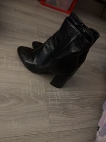 Heeled boots from bershka