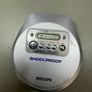 2 x walkman  and 2 x Discman Image 3