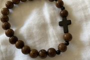 Bracelet beaded with cross