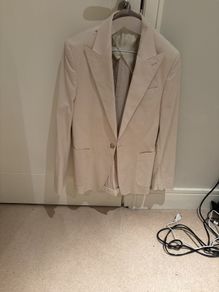 Reiss stone Putney suit, worn only once to a wedding. Beautiful suit