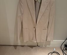Reiss stone Putney suit, worn only once to a wedding. Beautiful suit