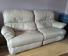 Sofa & 2 Armchairs