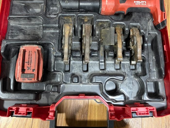 Hilti press gun NPR19A
