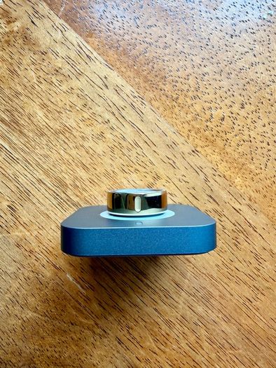 Oura Ring 4 | Size 7 | Gold