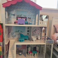 doll house