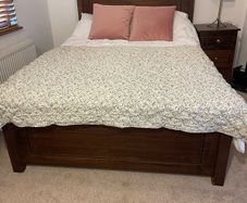 5ft Mahogany bed frame