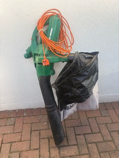 Leaf Blower & Vacuum (Black & Decker)