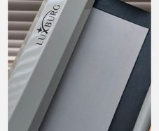 Luxburg 120" Matte White Manual Pull-Down Projector Screen