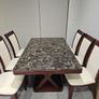 Kitchen table Image 2