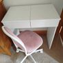 Children's desk and chair Image 2