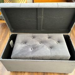 2 x ottoman