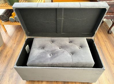 2 x ottoman