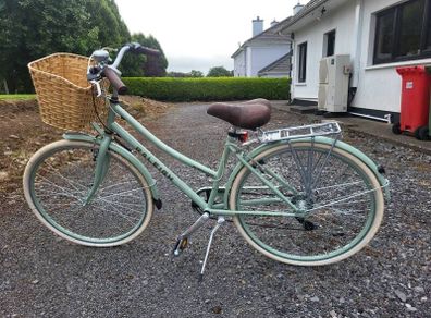 Stunning ladies bicycle