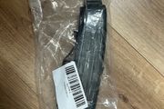 Mercedes left mirror blinker