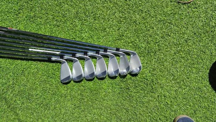 Taylormade Qi Max Irons 5-SW Regular RH